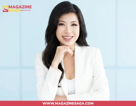 Illustrative portrait of a professional woman in a white blazer, used to represent Elaine Andriejanssen net worth article